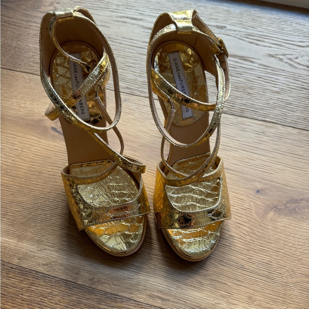 Diane von Furstenberg Size 35
